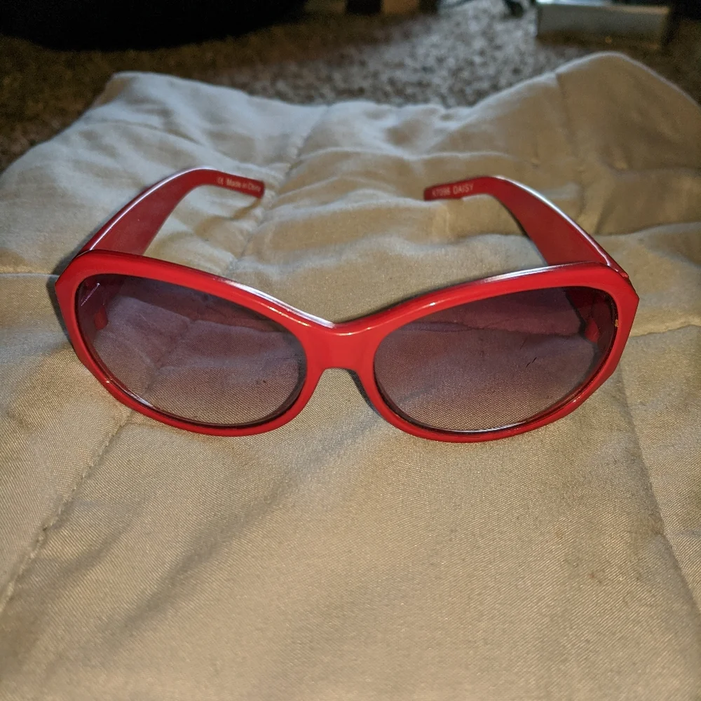 Girls Red Floral Sunglasses 🕶️